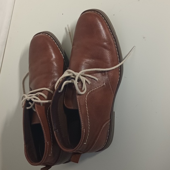 George - Picture 2 of 4